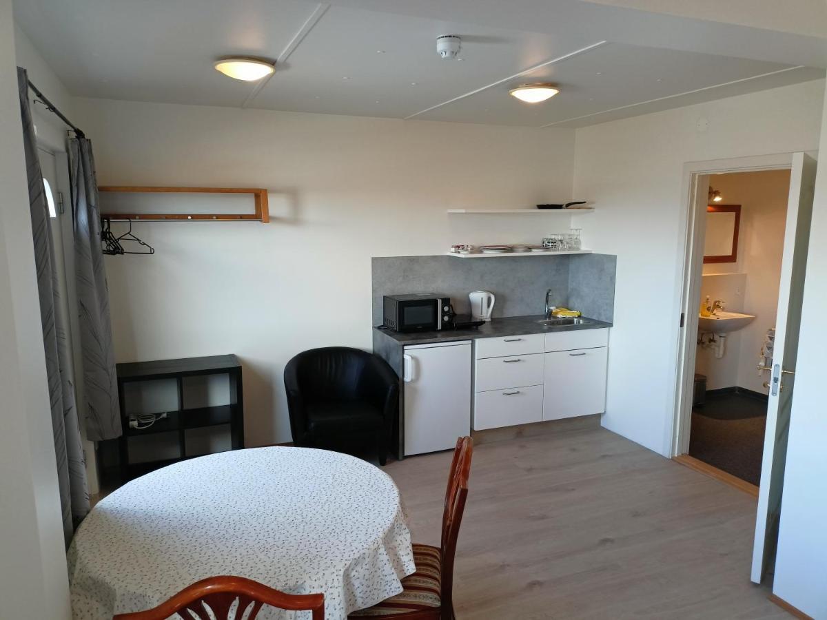 Guesthouse Storu-Laugar Eksteriør bilde
