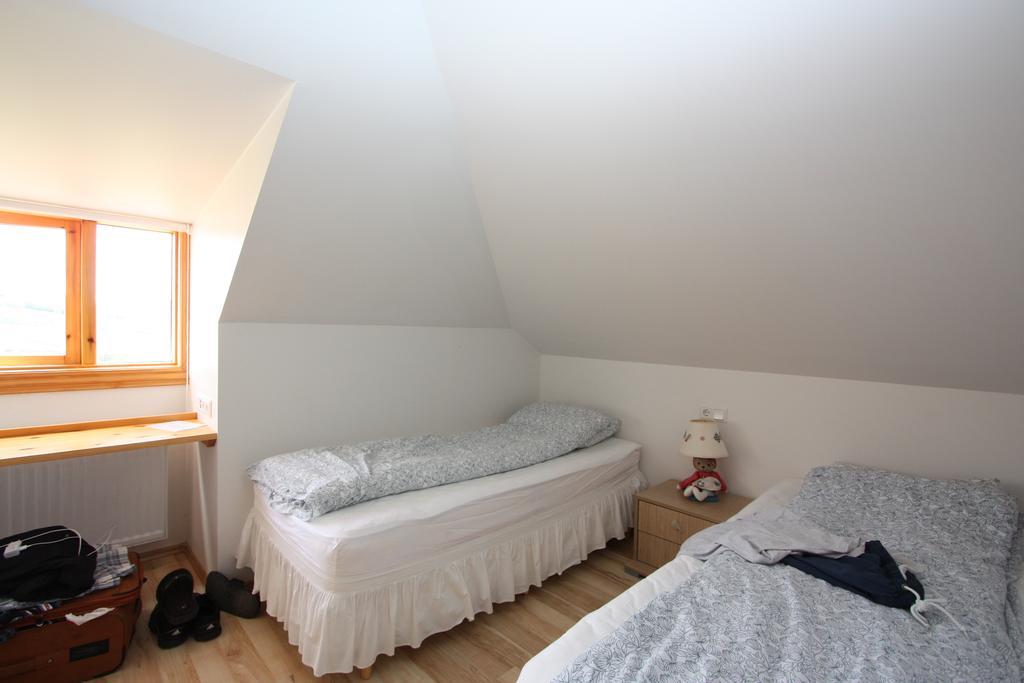 Guesthouse Storu-Laugar Eksteriør bilde